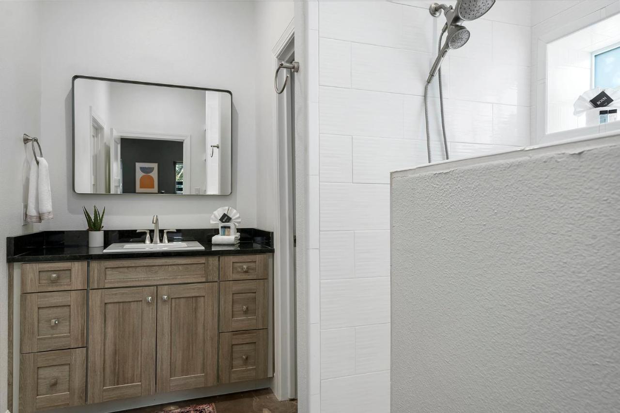 Villa Container Haus Pet Friendly With Cowboy Pool Fredericksburg Exterior foto